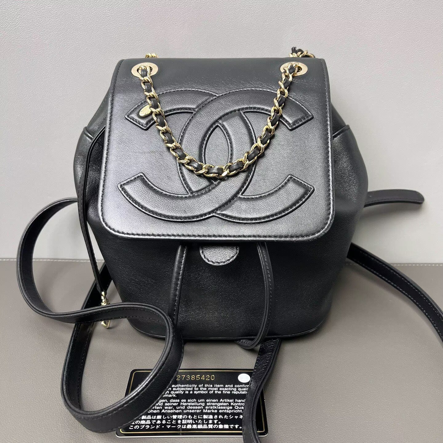 Chanel - Mini Drawstring Backpack - Lambskin leather - Black with Gold-Tone Hardware - (mini)