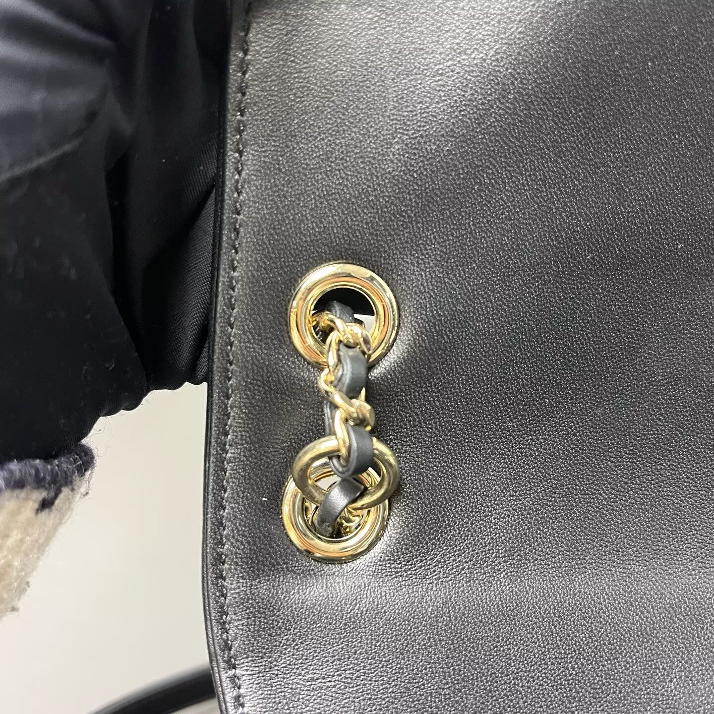 Chanel - Mini Drawstring Backpack - Lambskin leather - Black with Gold-Tone Hardware - (mini)