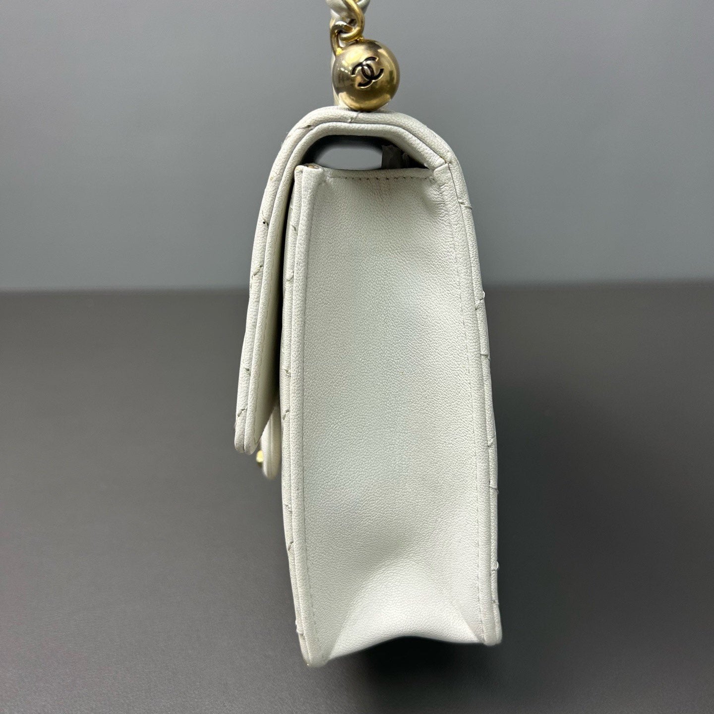 Chanel - Mini Flap Bag with Pearl Embellishment - Caviar leather - White with Gold-Tone Hardware - (mini)
