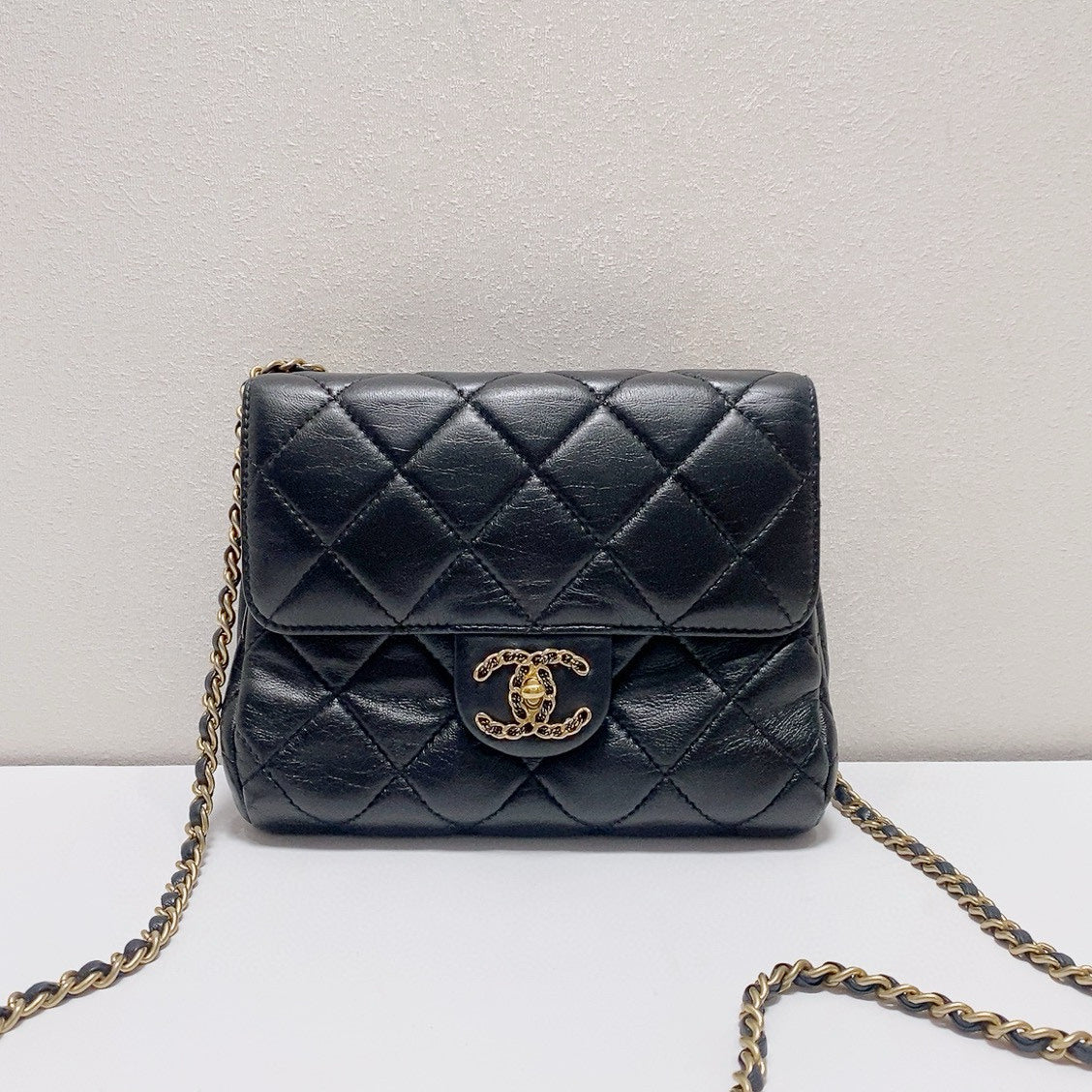 Chanel - Mini Flap - Leather - Black - (mini)