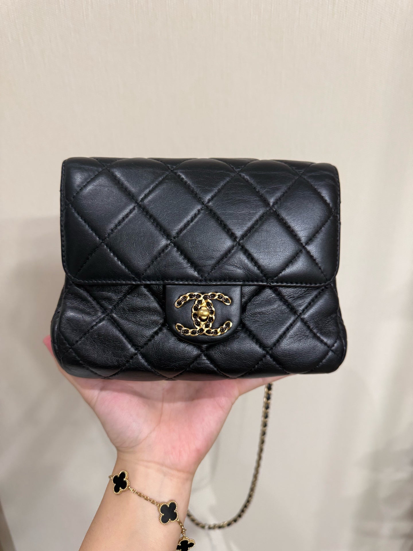 Chanel - Mini Flap - Leather - Black - (mini)