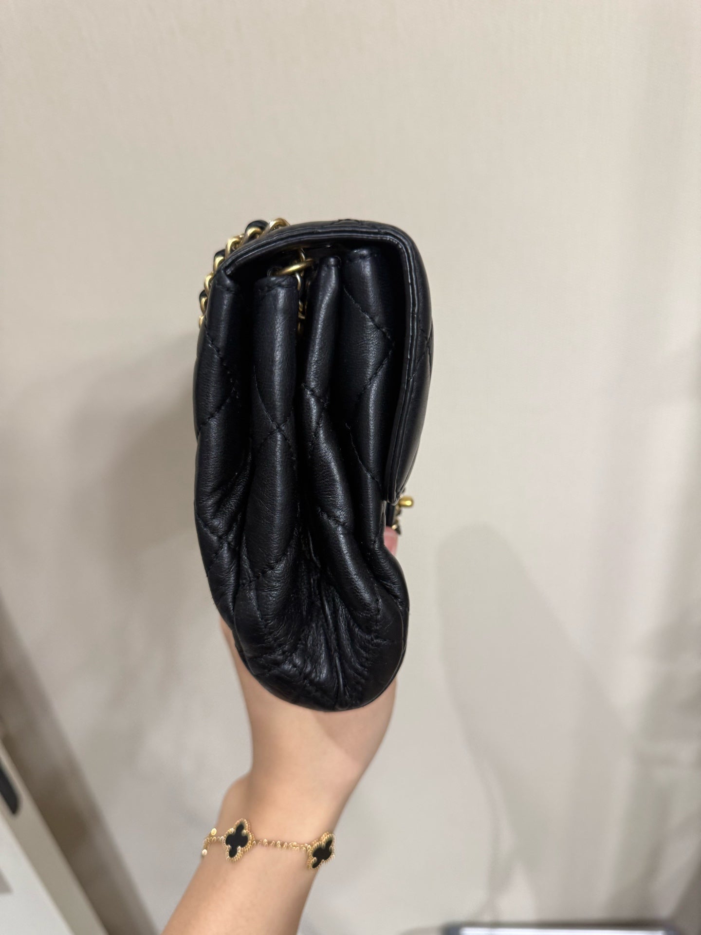 Chanel - Mini Flap - Leather - Black - (mini)