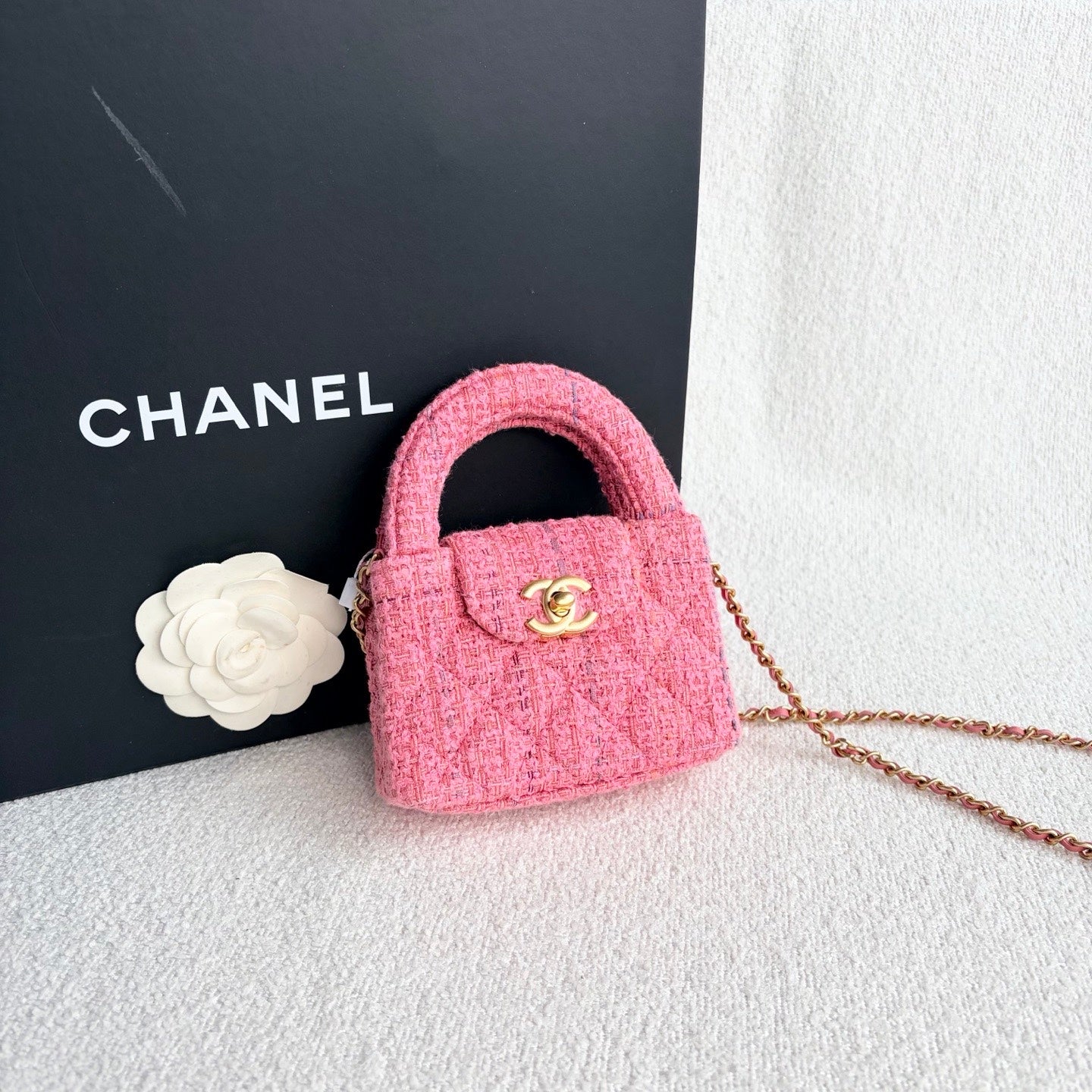 Chanel - Mini Kelly Top Handle Flap Bag - Tweed - Pink with Gold-Tone Hardware - (mini)
