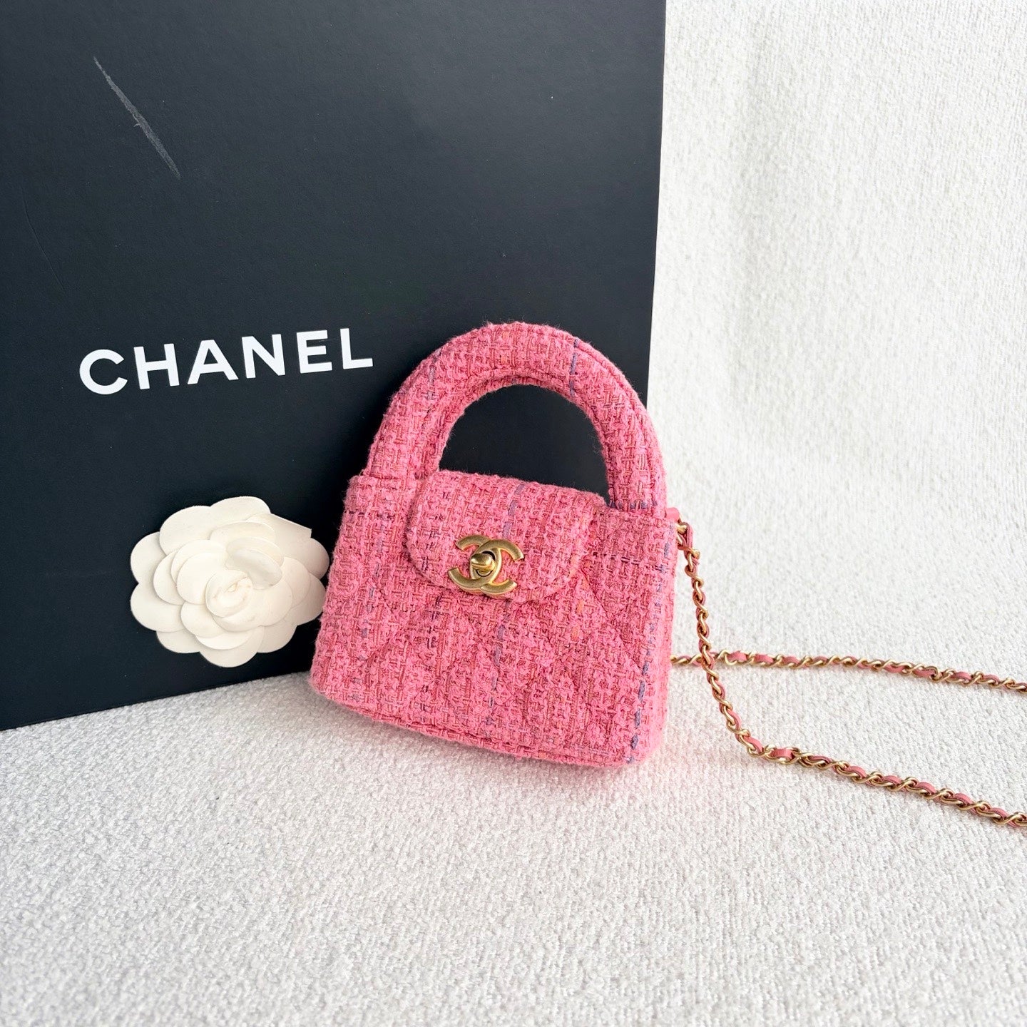 Chanel - Mini Kelly Top Handle Flap Bag - Tweed - Pink with Gold-Tone Hardware - (mini)