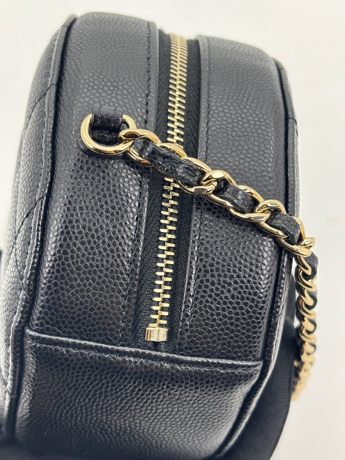Chanel - Mini Round Bag - Caviar leather - Black - (mini)