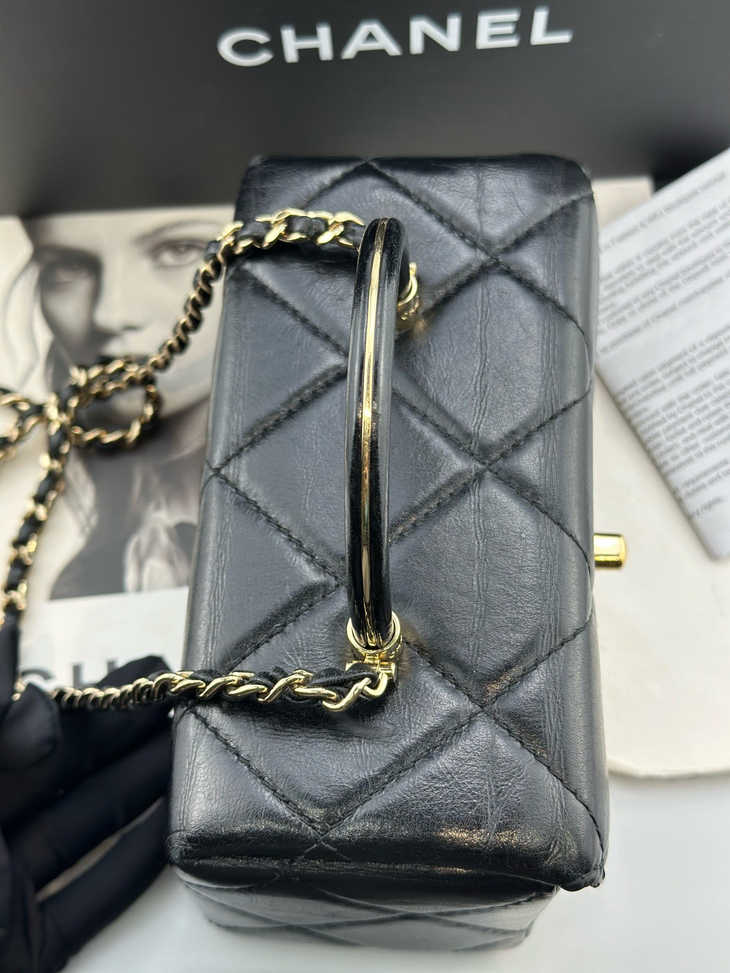 Chanel - Mini Vanity Case - Lambskin leather - Black with Gold-Tone Hardware - (mini)