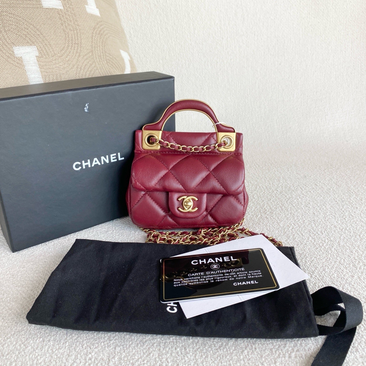 Chanel - Mini Vanity Case - Leather - Burgundy - (mini)