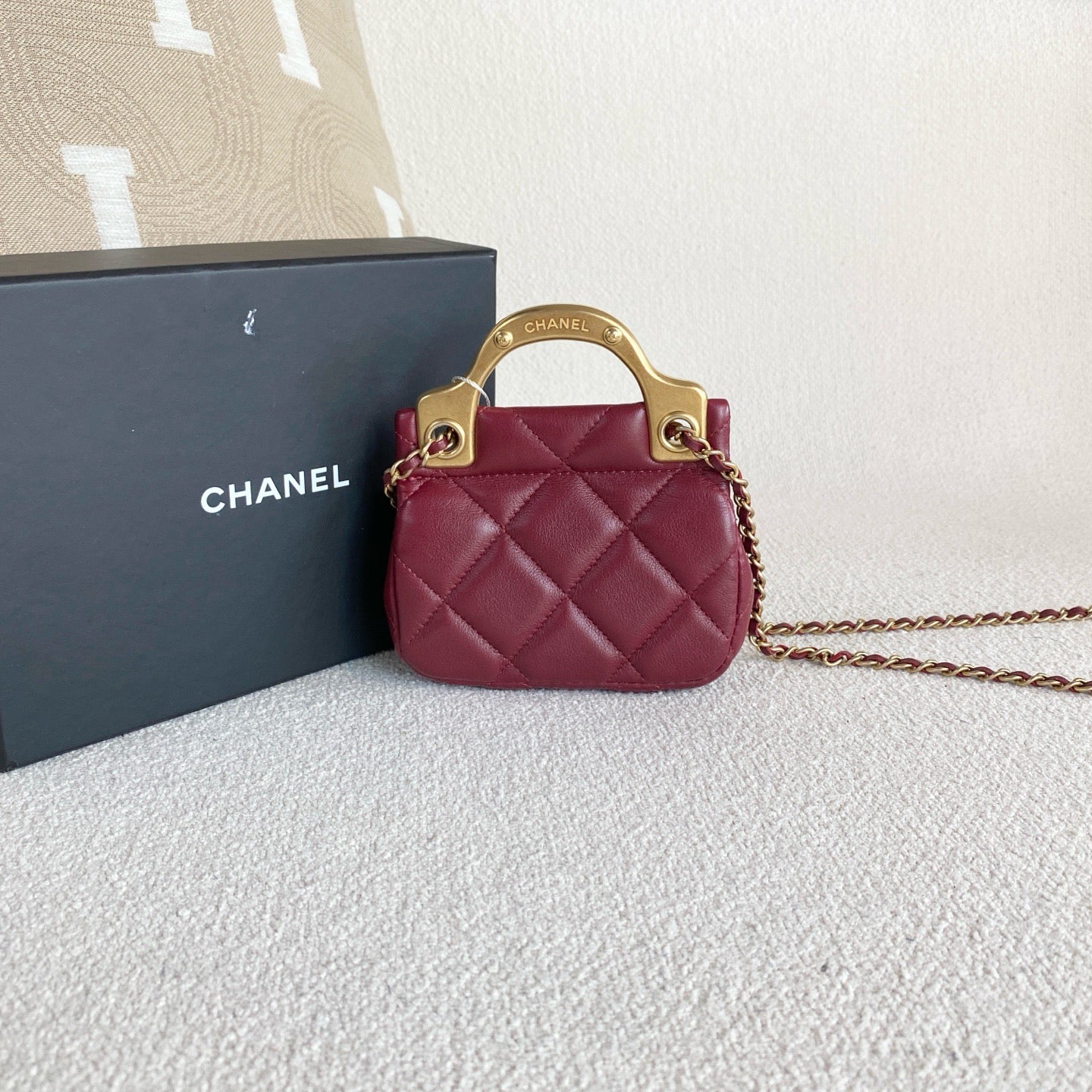 Chanel - Mini Vanity Case - Leather - Burgundy - (mini)