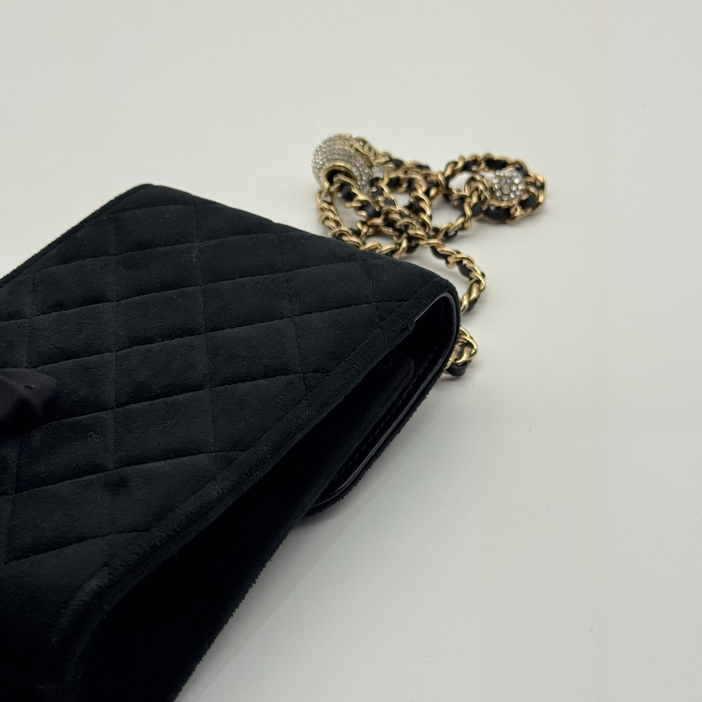 Chanel - Mobile Phone Bag - Velvet - Black