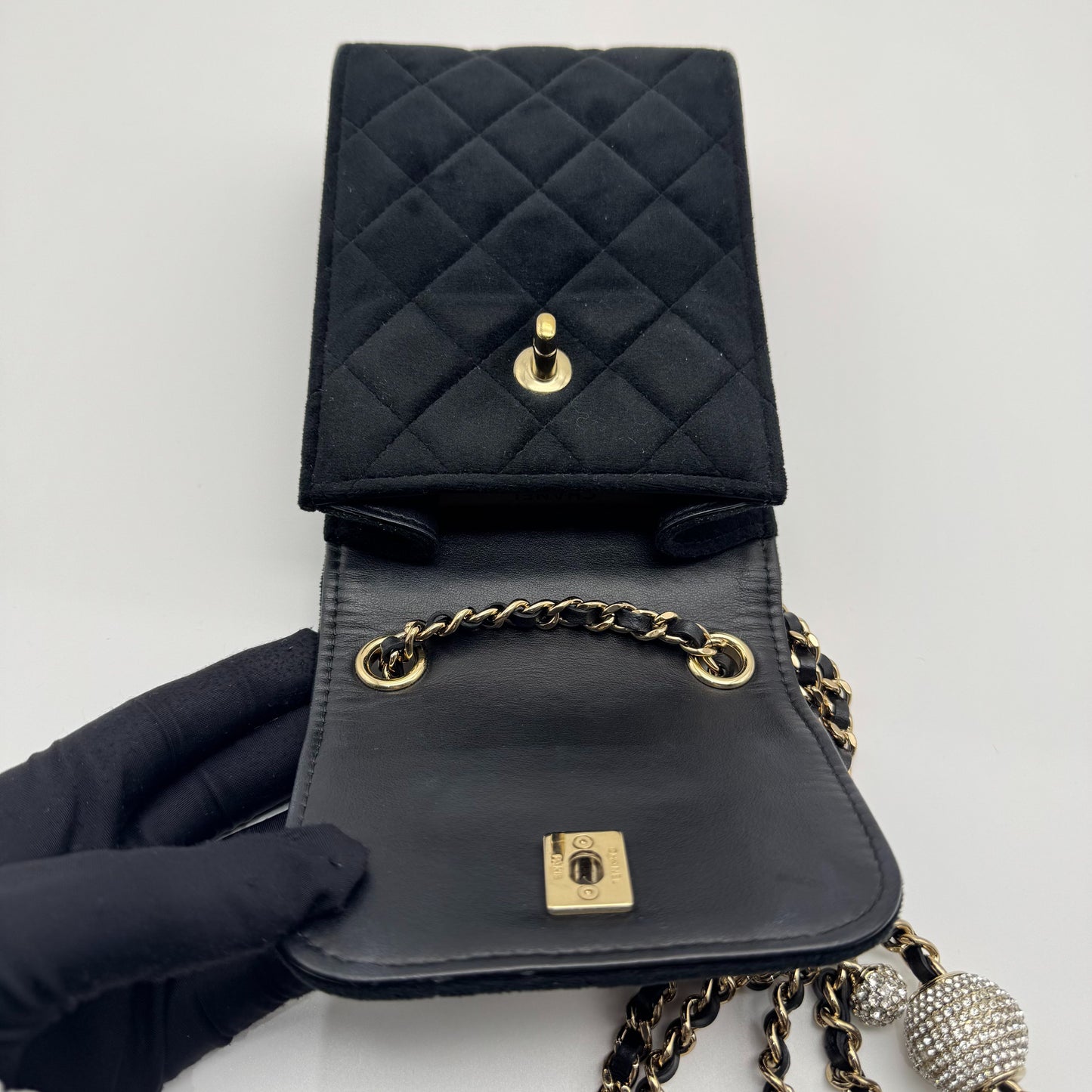 Chanel - Mobile Phone Bag - Velvet - Black