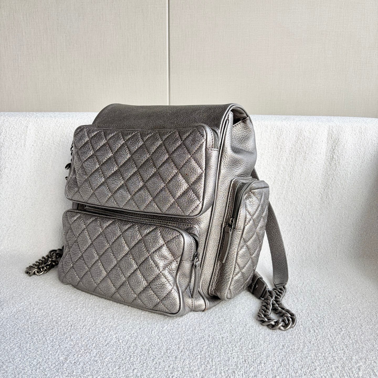 Chanel - Multi-pocket Biker Backpack - Grained leather - Silver - (medium)