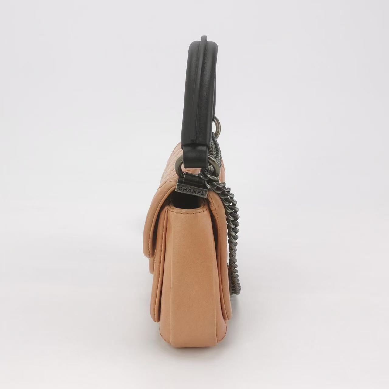 Chanel - Mumbai Shoulder Bag - Leather - Peach - (mini)