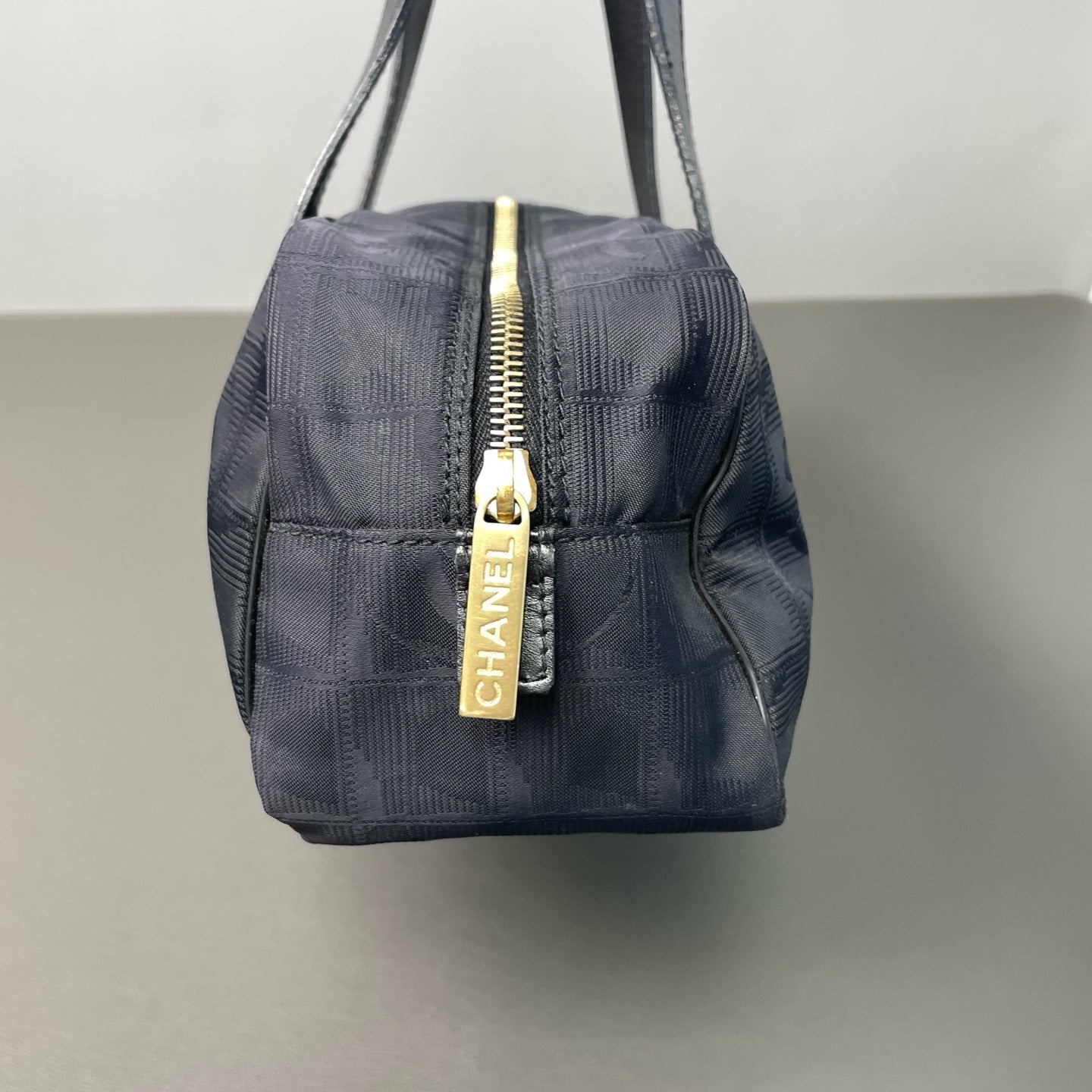 Chanel - New Travel Line Bowling Bag - Nylon - Black - (medium)