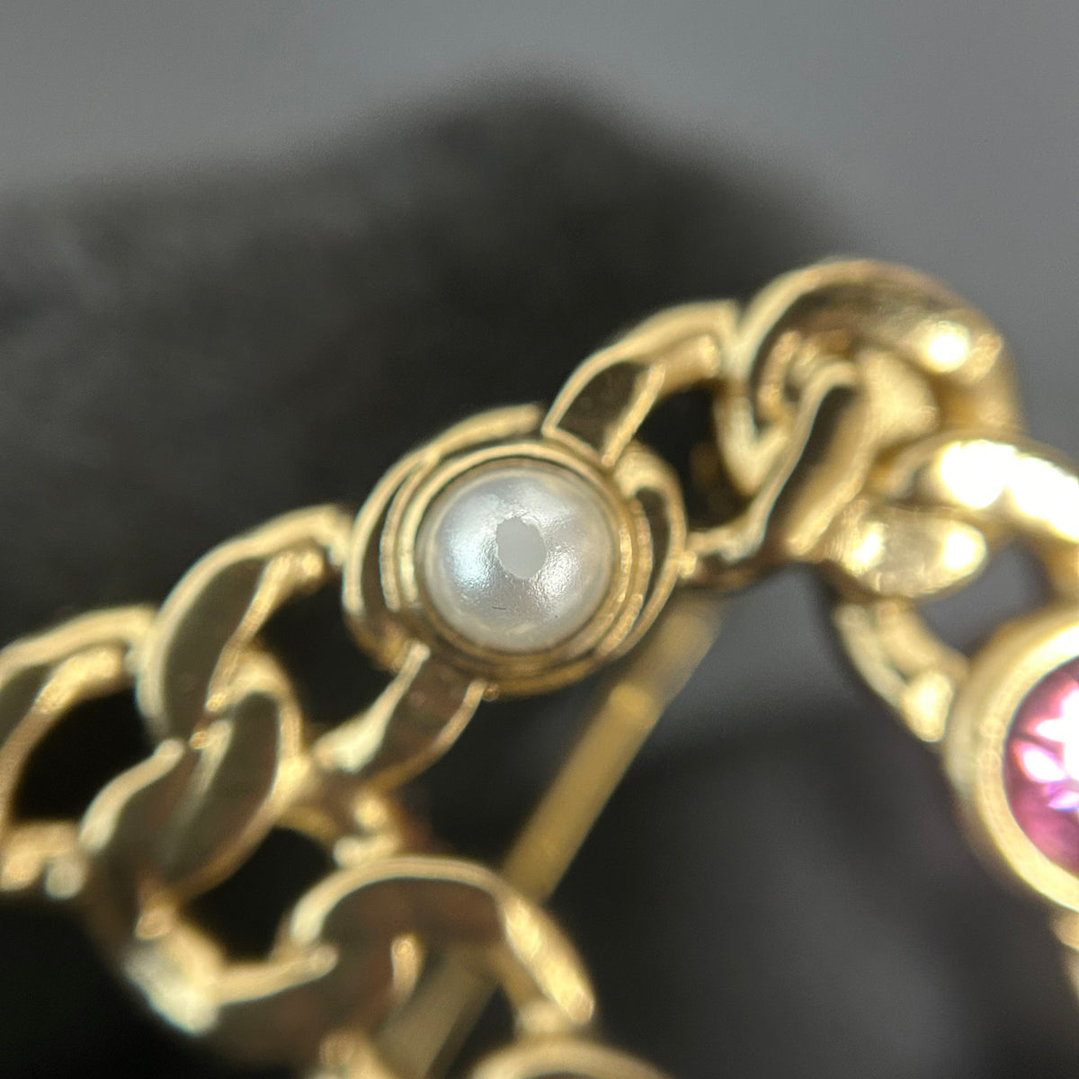 Chanel - No. 5 21P - Gold-tone metal with glass stones and imitation pearls - Multicolour