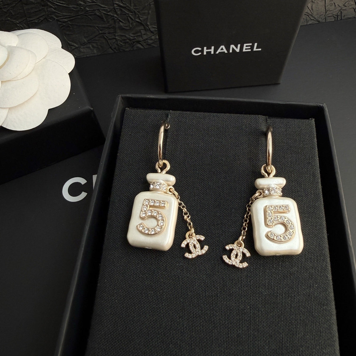Chanel - No. 5 - Crystal - Gold