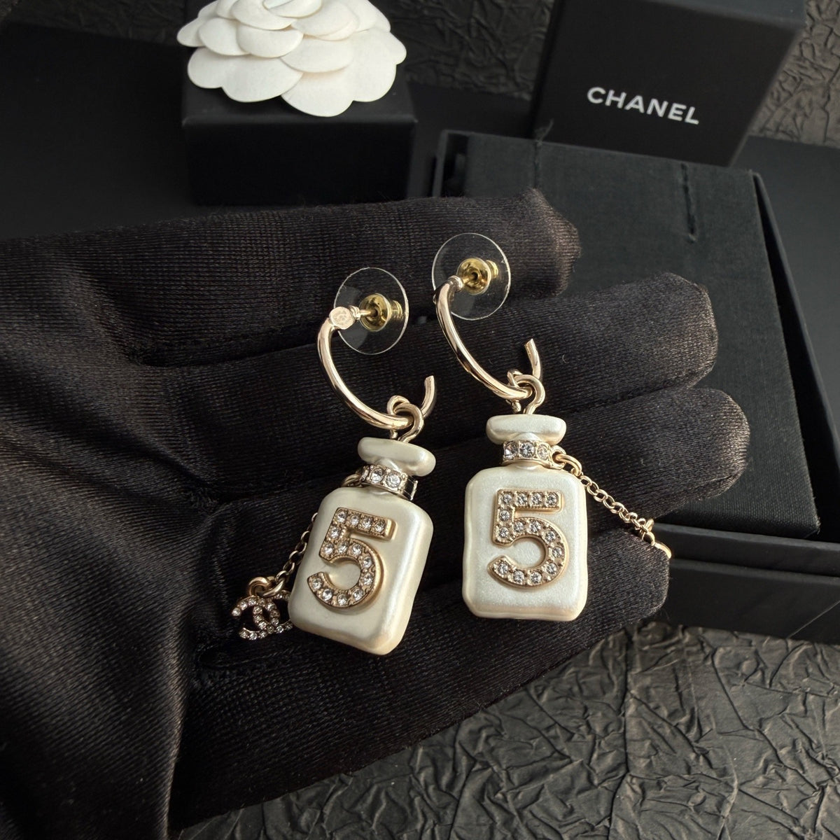 Chanel - No. 5 - Crystal - Gold