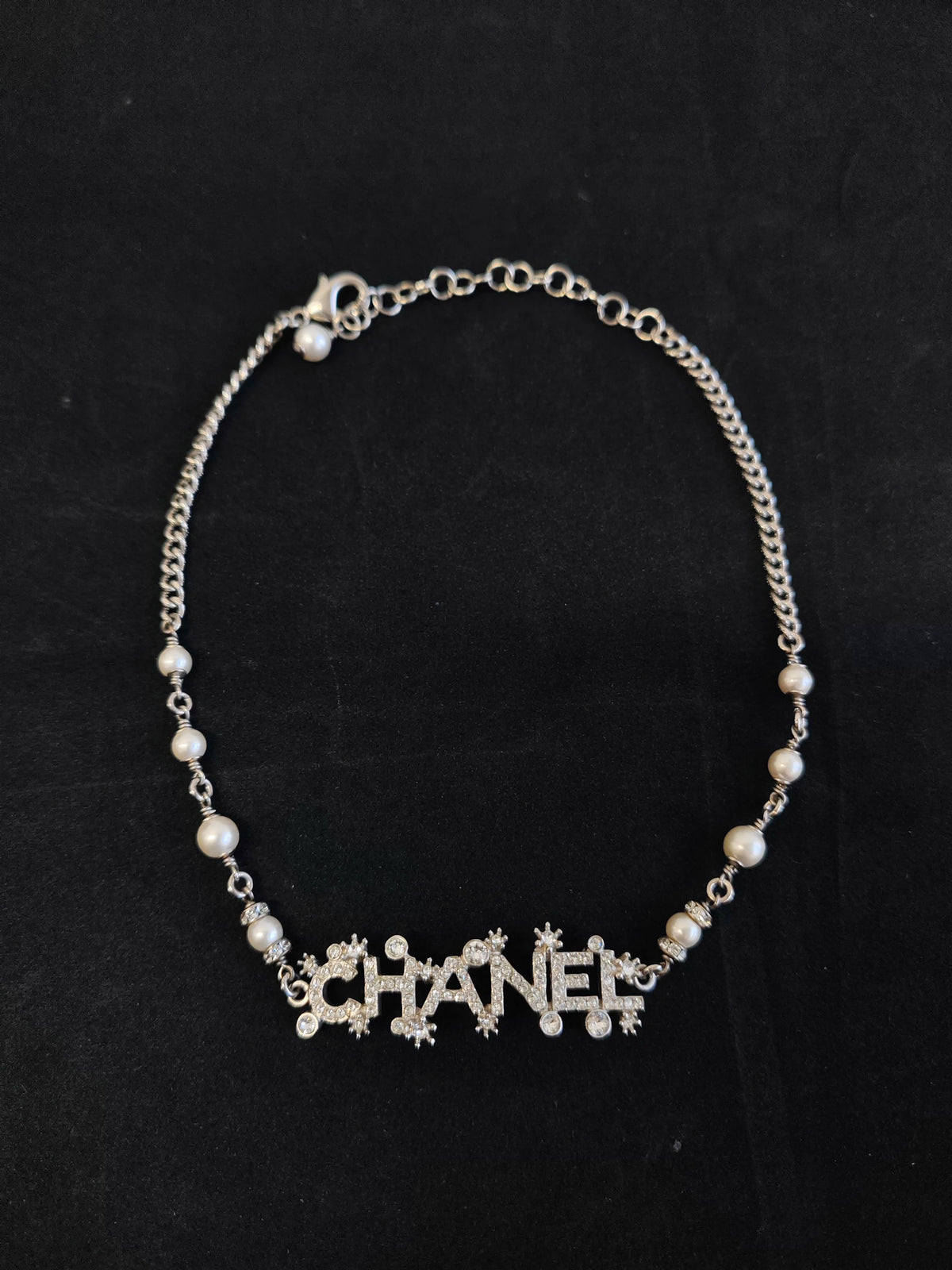 Chanel - Other - Base metal with glass crystals and imitation pearls - Silver