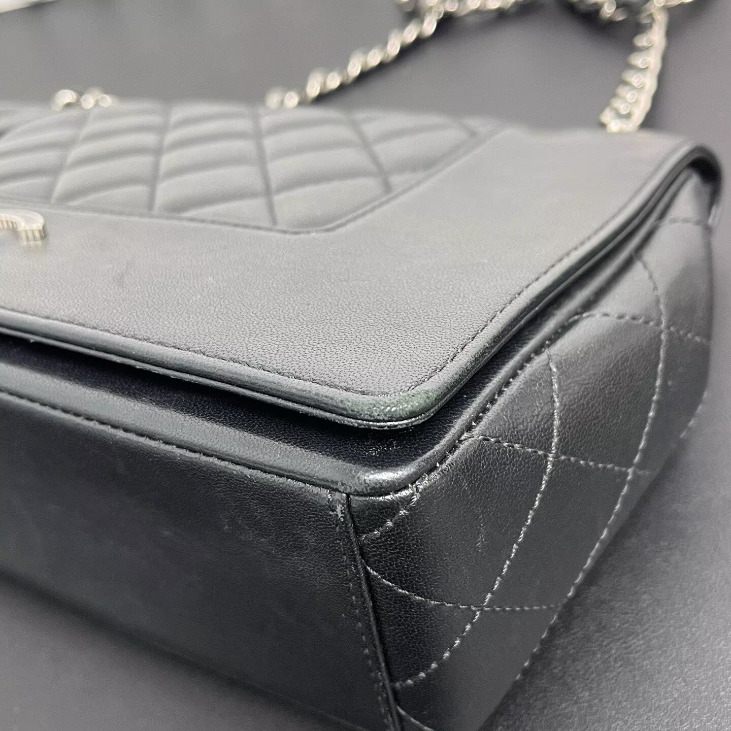 Chanel - Other - Calfskin leather - Black with Silver-Tone Hardware - (medium)