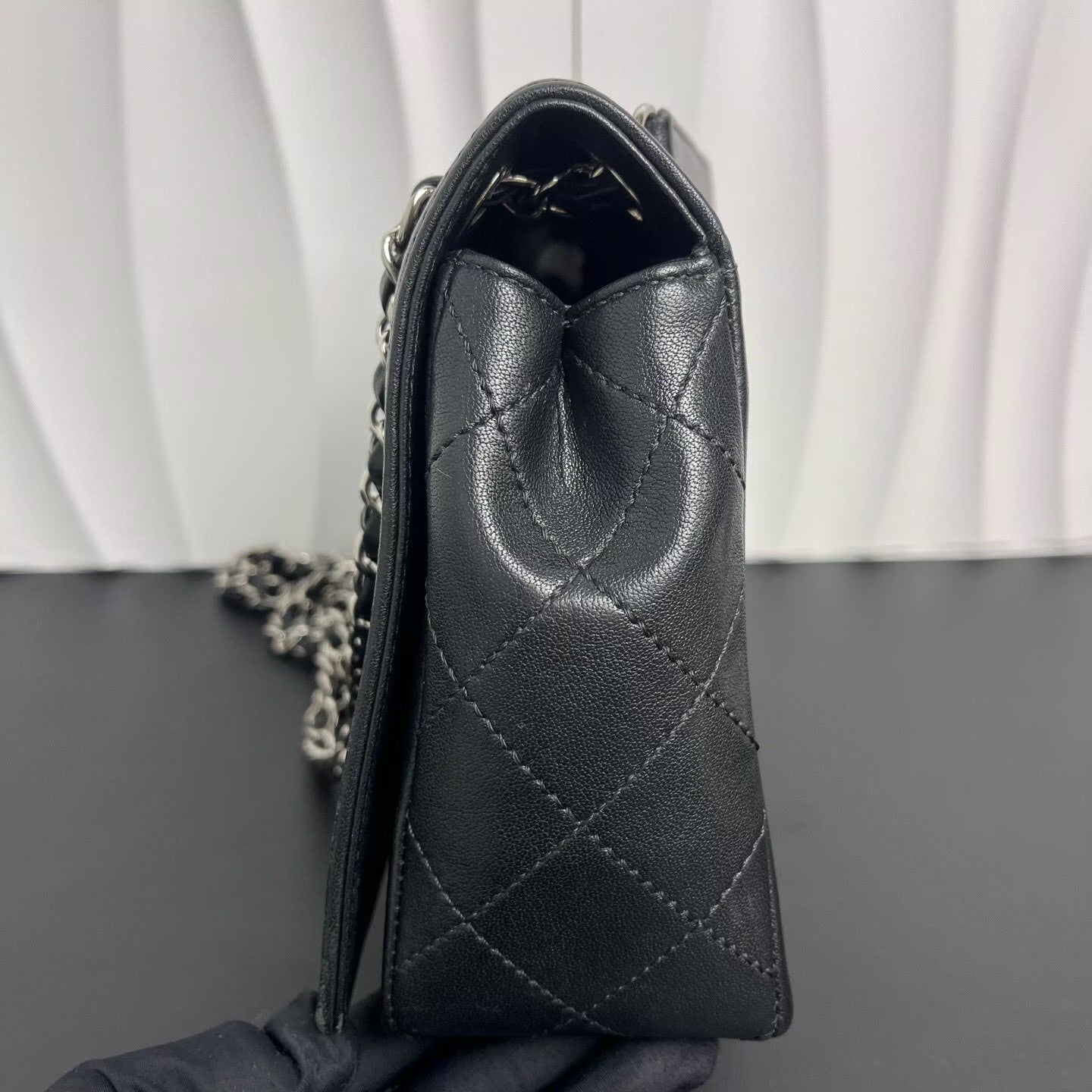 Chanel - Other - Calfskin leather - Black with Silver-Tone Hardware - (medium)