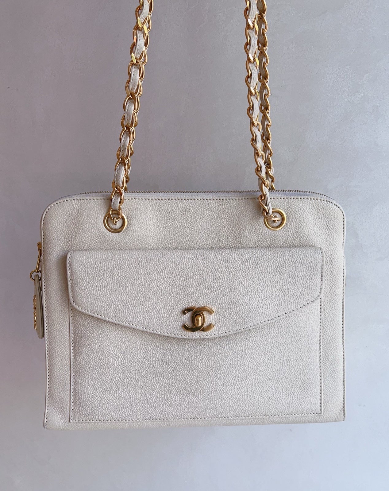 Chanel - Other - Calfskin - White - (medium)