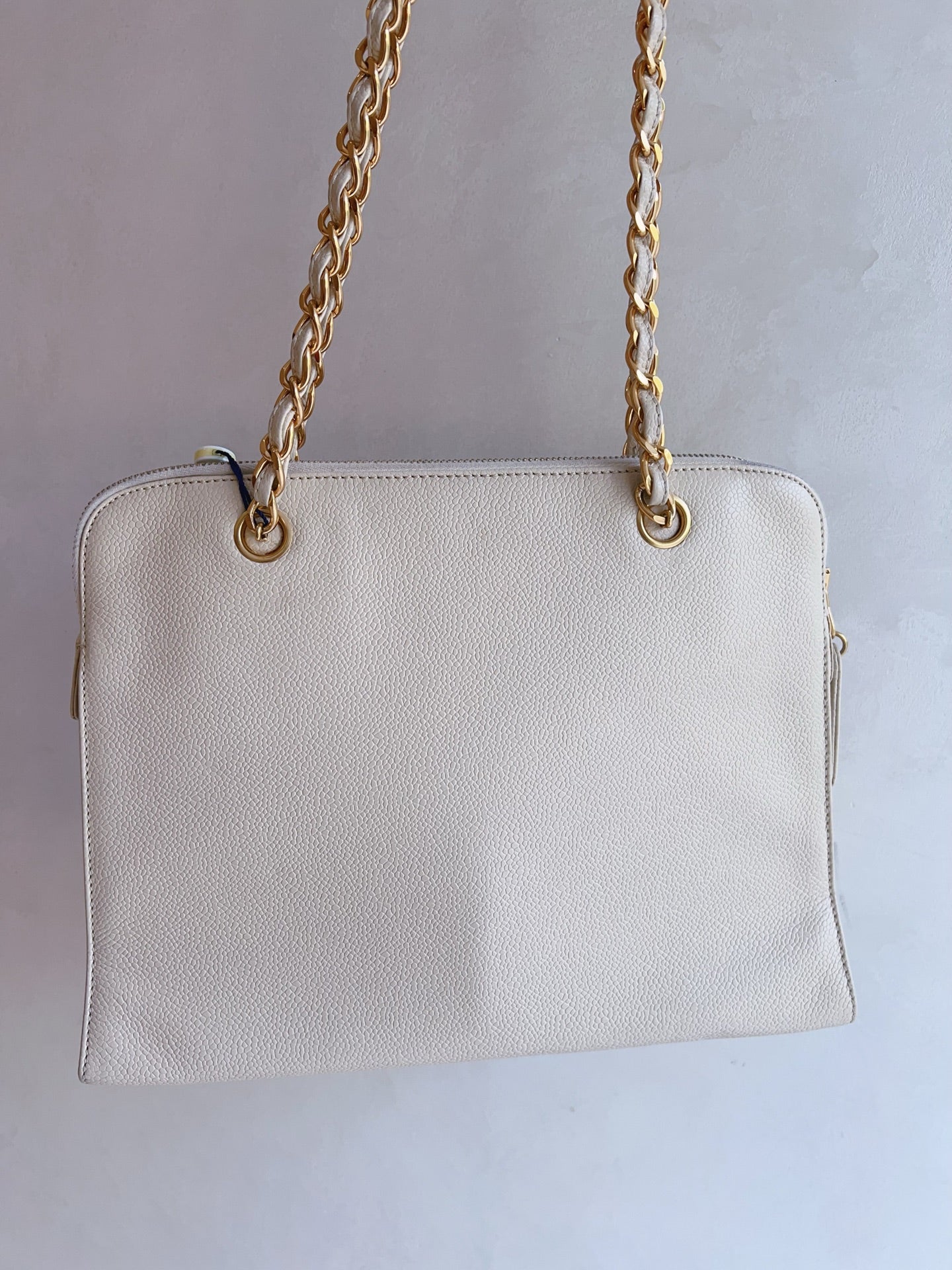 Chanel - Other - Calfskin - White - (medium)