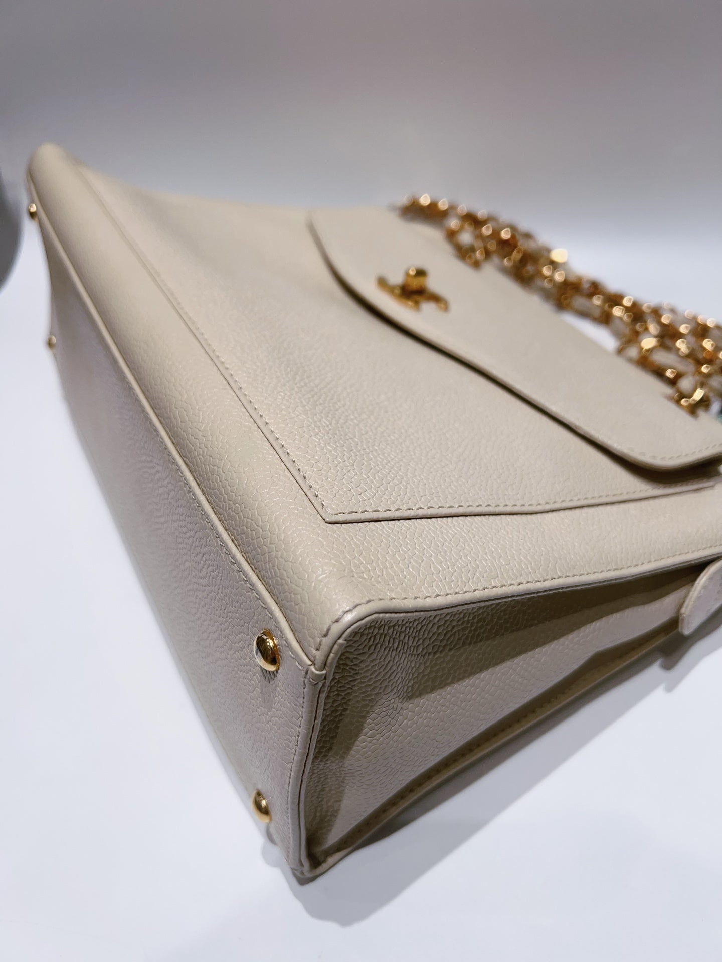 Chanel - Other - Calfskin - White - (medium)