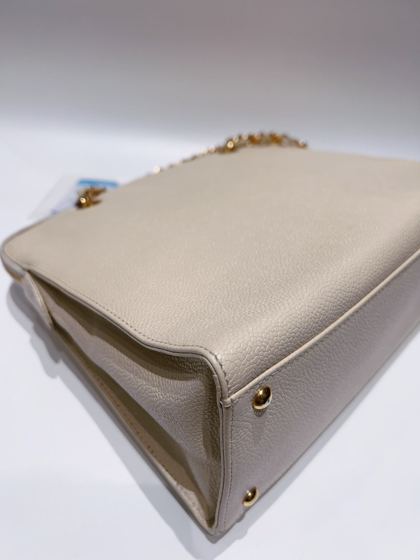 Chanel - Other - Calfskin - White - (medium)
