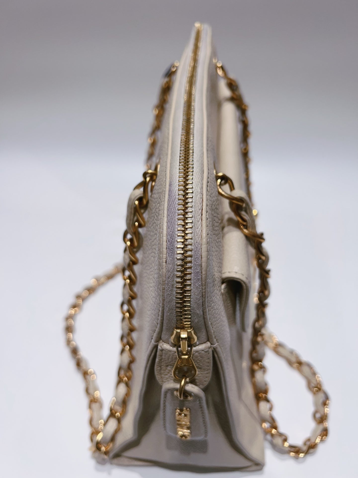 Chanel - Other - Calfskin - White - (medium)