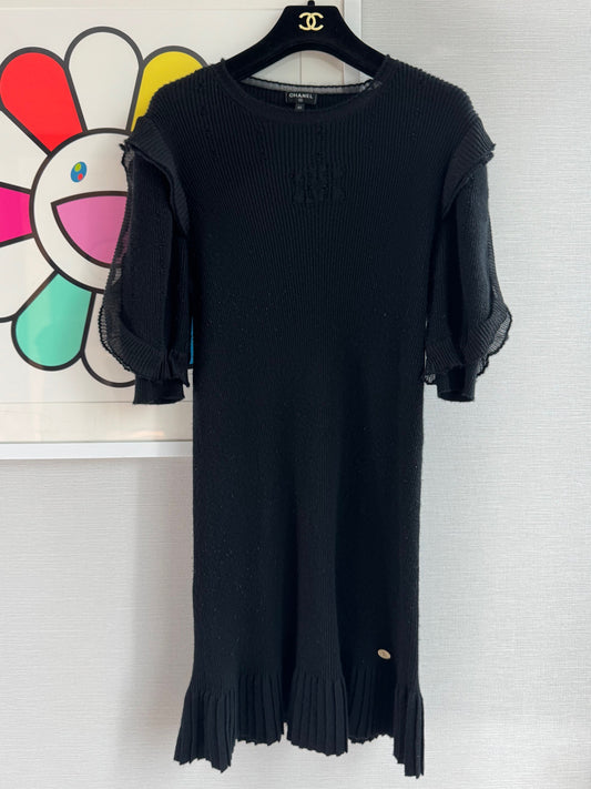 Chanel - Other - Cashmere - Black - (40)