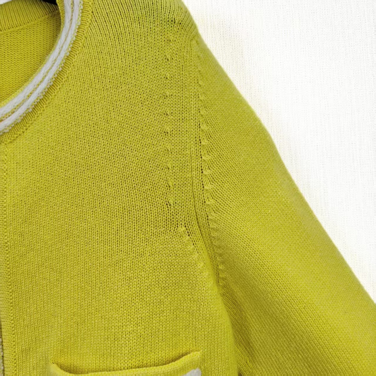Chanel - Other - Cashmere - Yellow - (38)