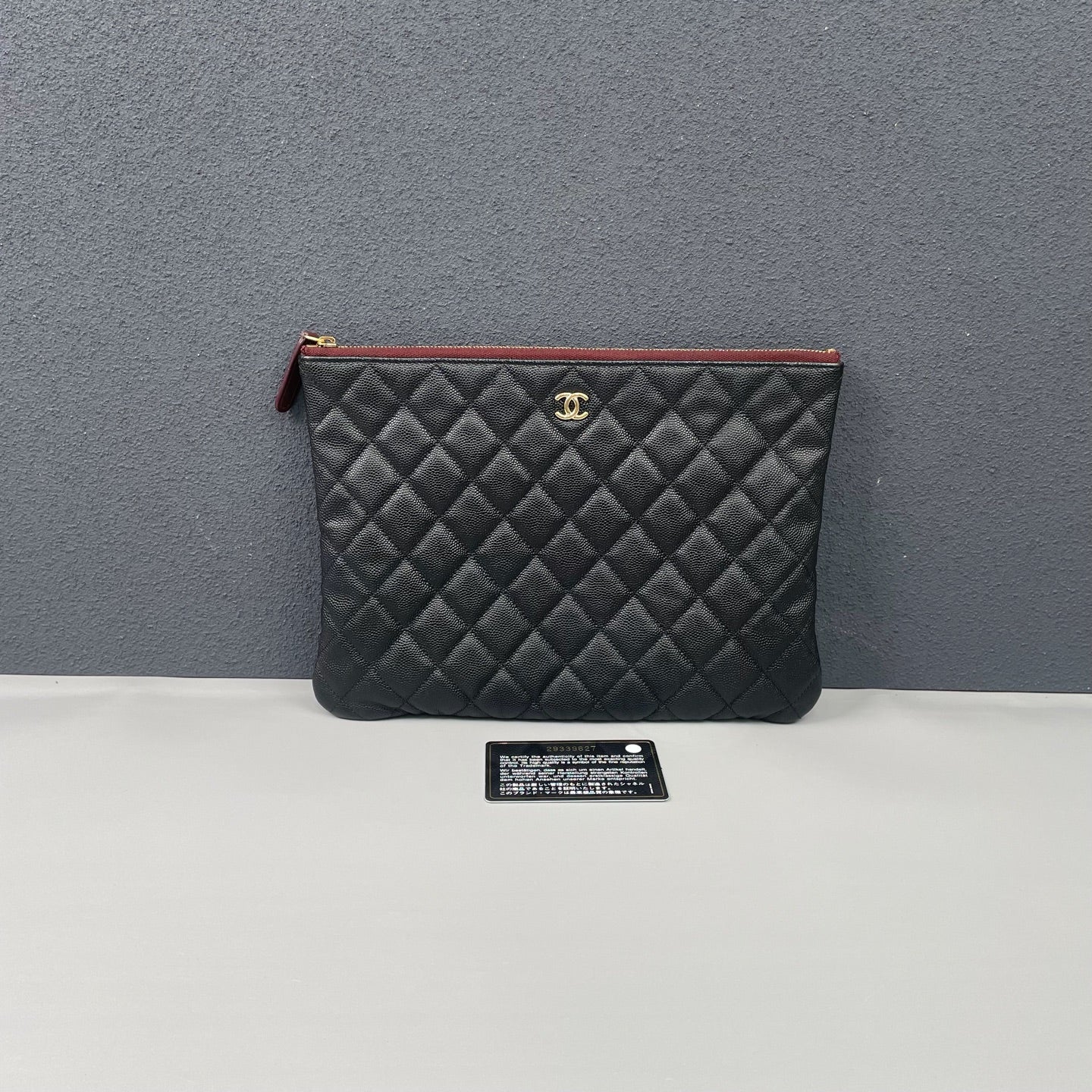 Chanel - Other - Caviar leather - Black - (Medium)