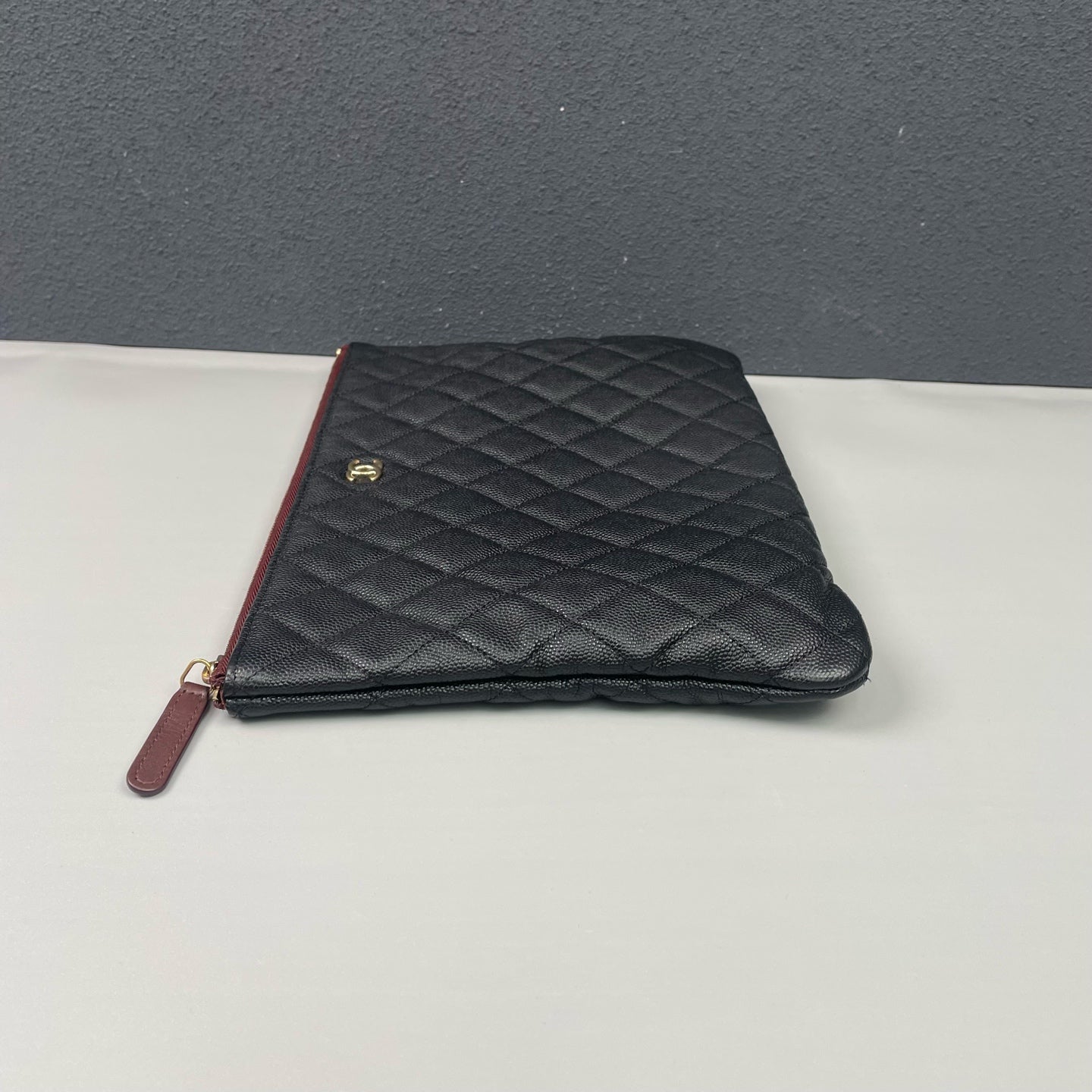 Chanel - Other - Caviar leather - Black - (Medium)