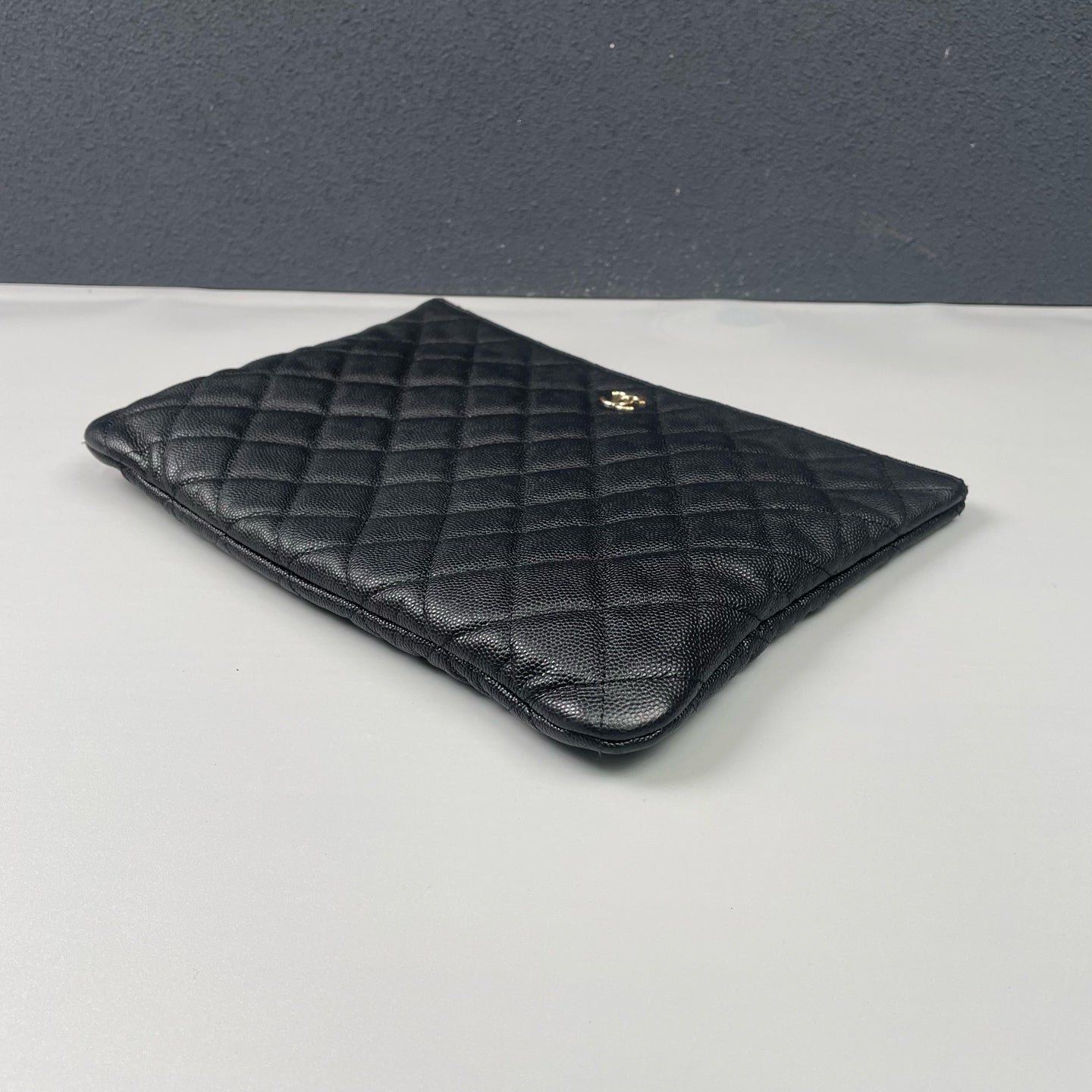 Chanel - Other - Caviar leather - Black - (Medium)