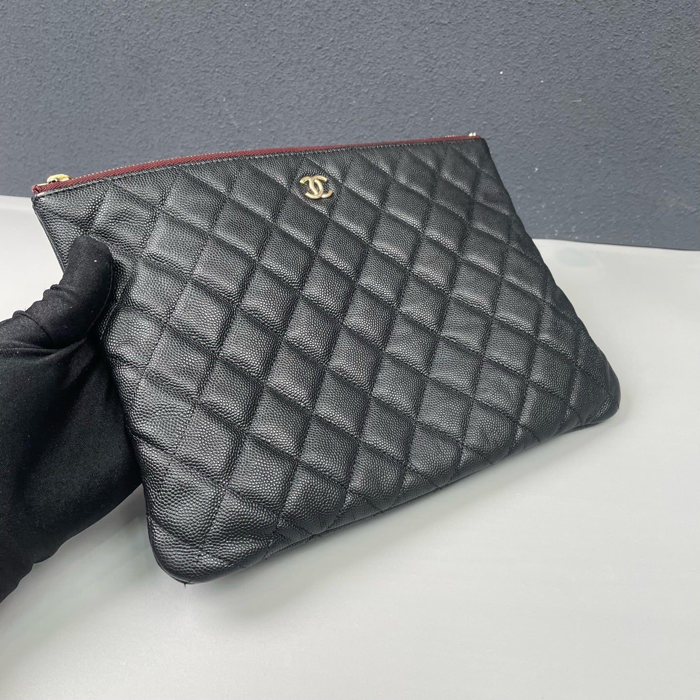 Chanel - Other - Caviar leather - Black - (Medium)