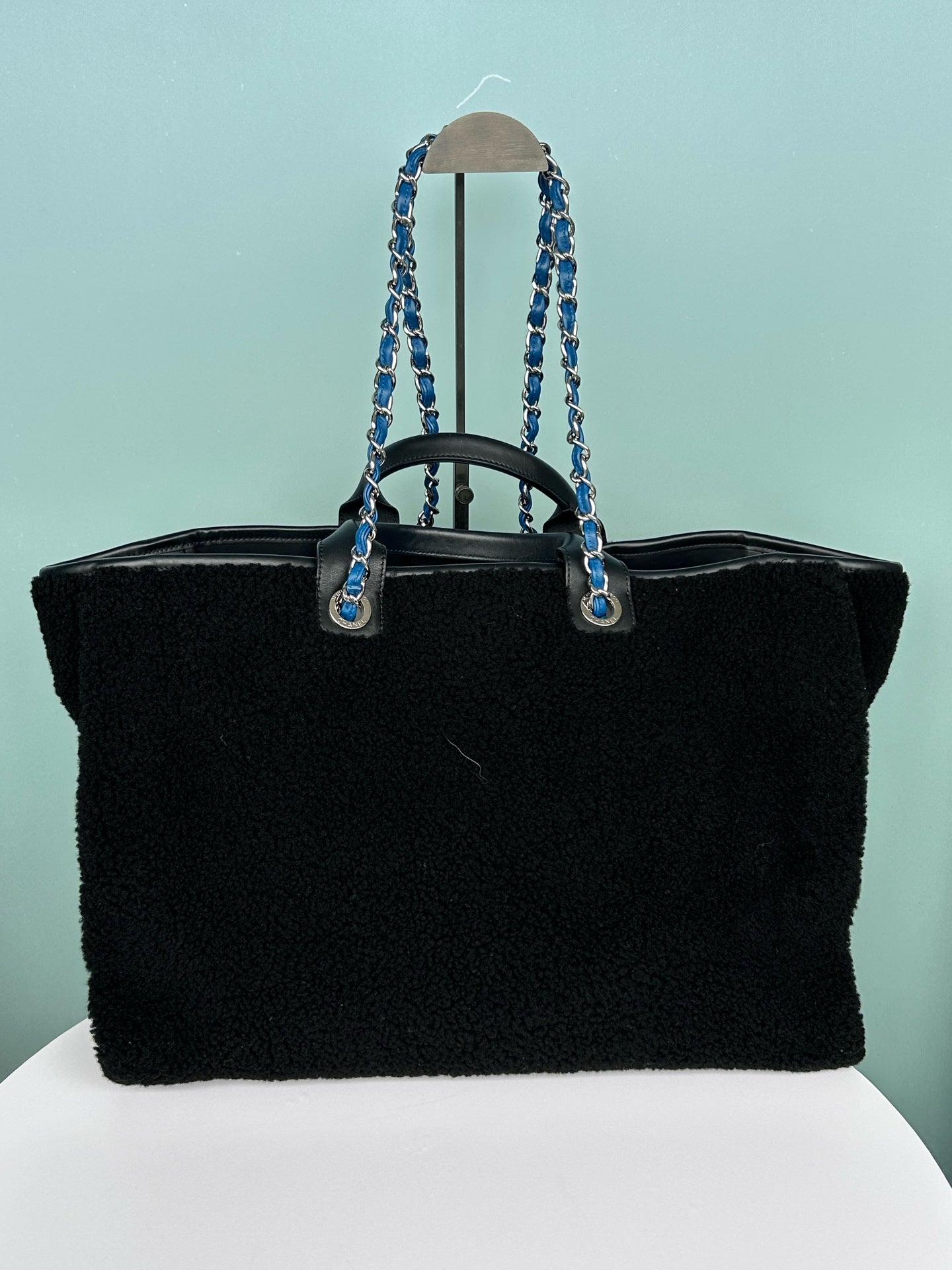 Chanel - Other - Cloth - Black - (large)