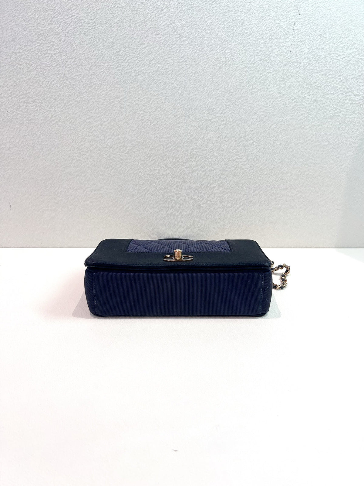 Chanel - Other - Cloth - Black - (Small)