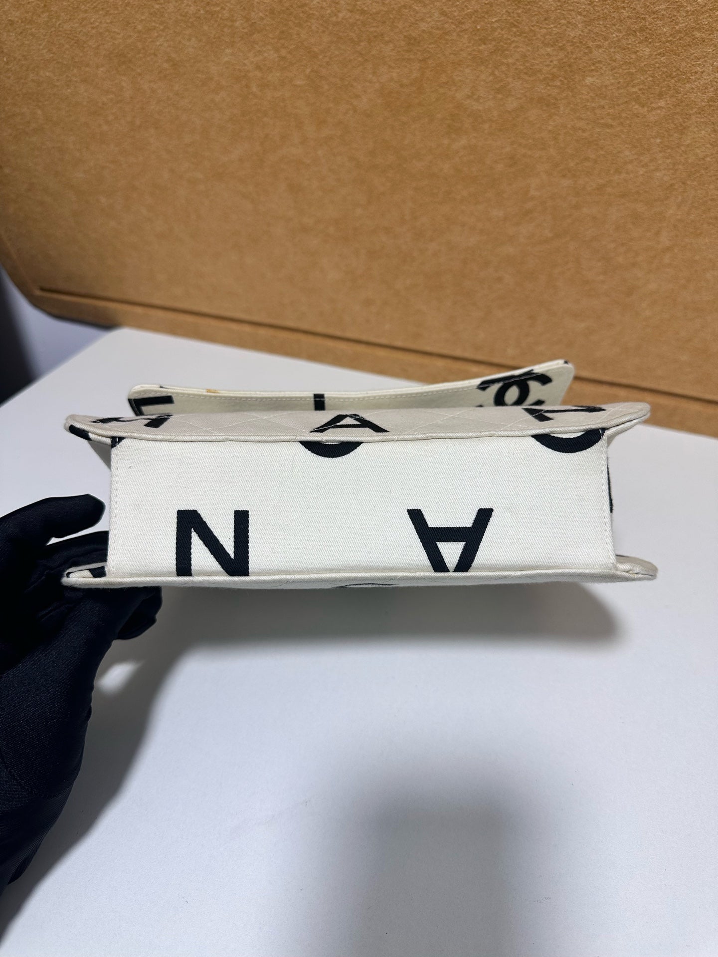 Chanel - Other - Cloth - White - (mini)
