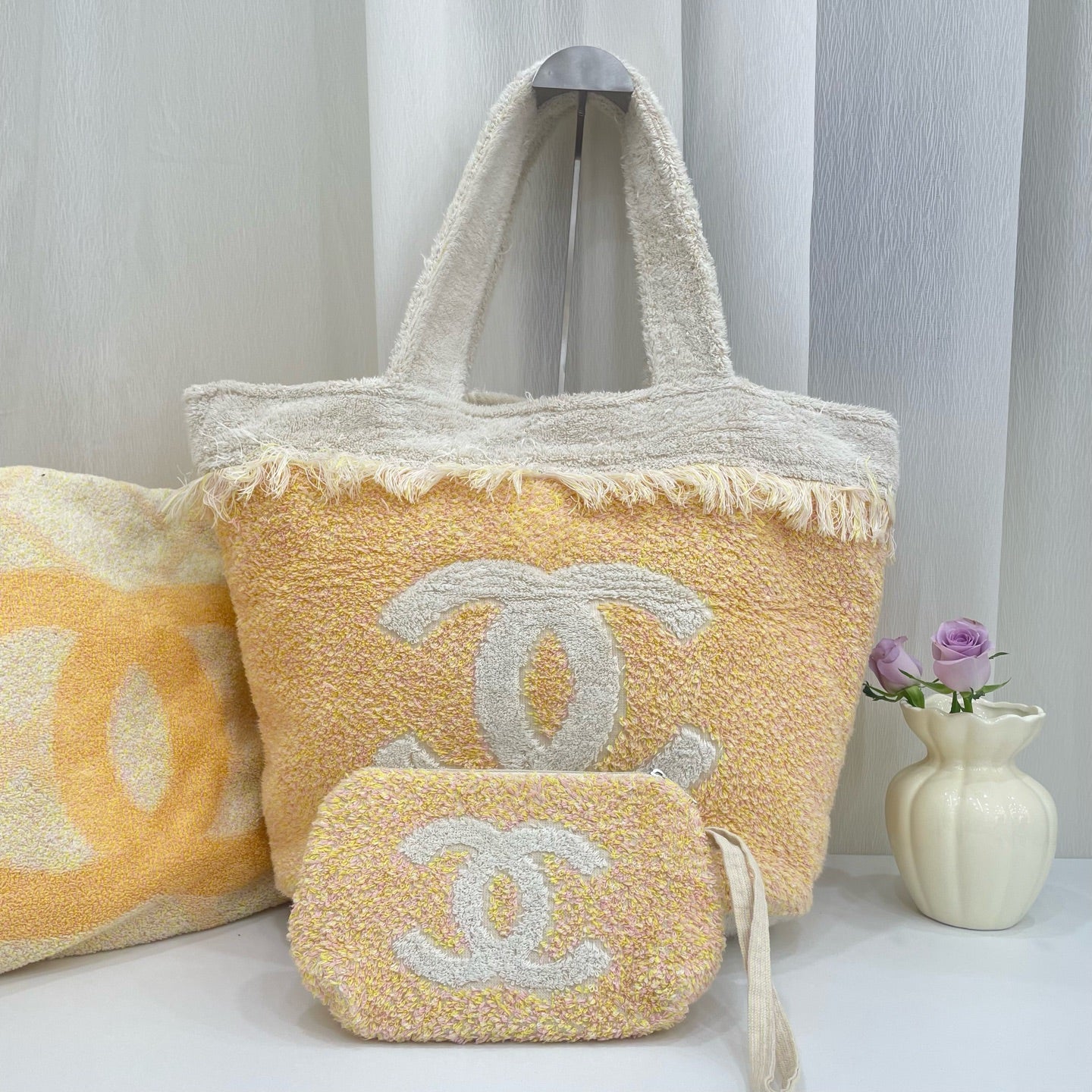 Chanel - Other - Cloth - Yellow - (medium)