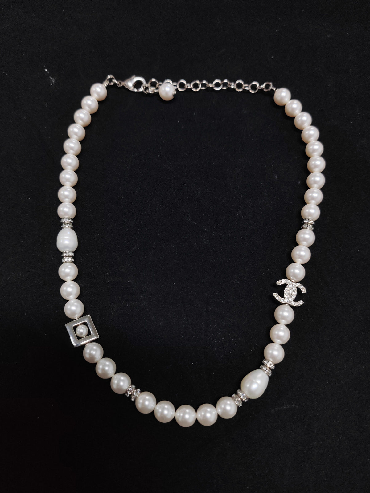 Chanel - Other - Costume jewellery with glass strass and imitation pearls. - Silver