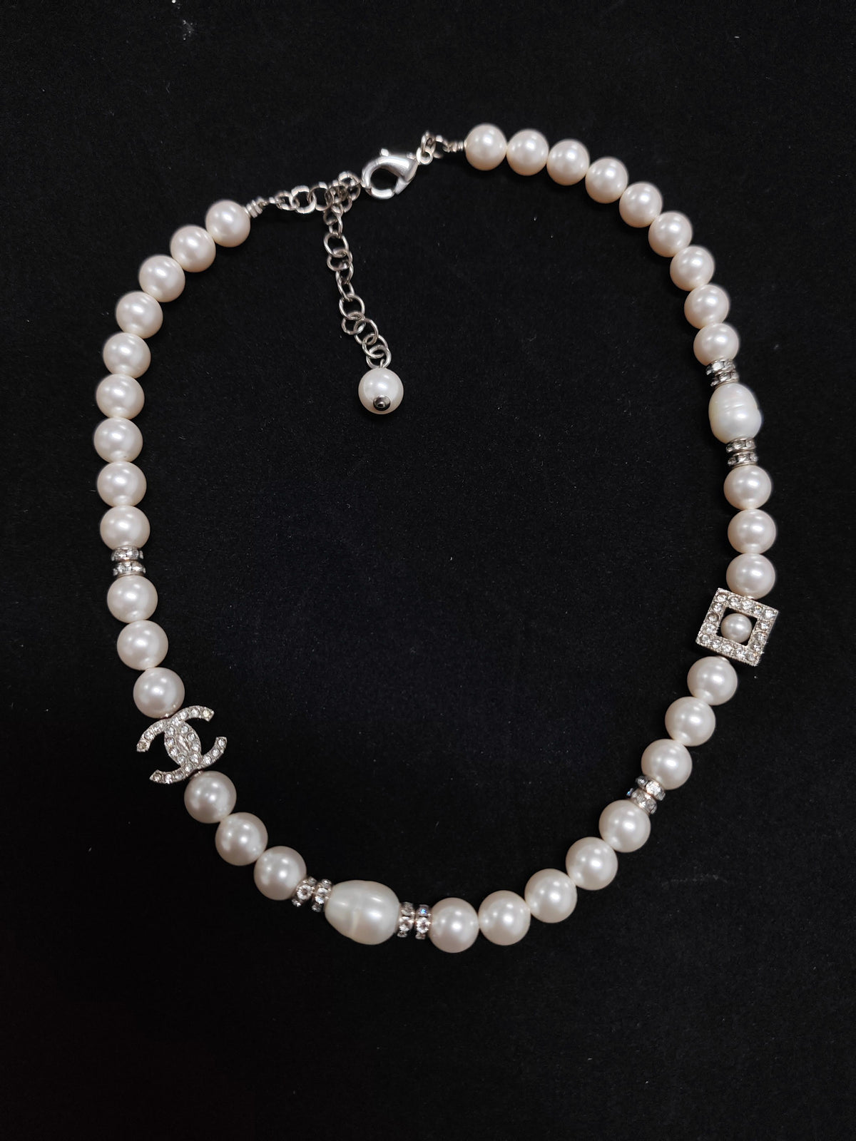Chanel - Other - Costume jewellery with glass strass and imitation pearls. - Silver