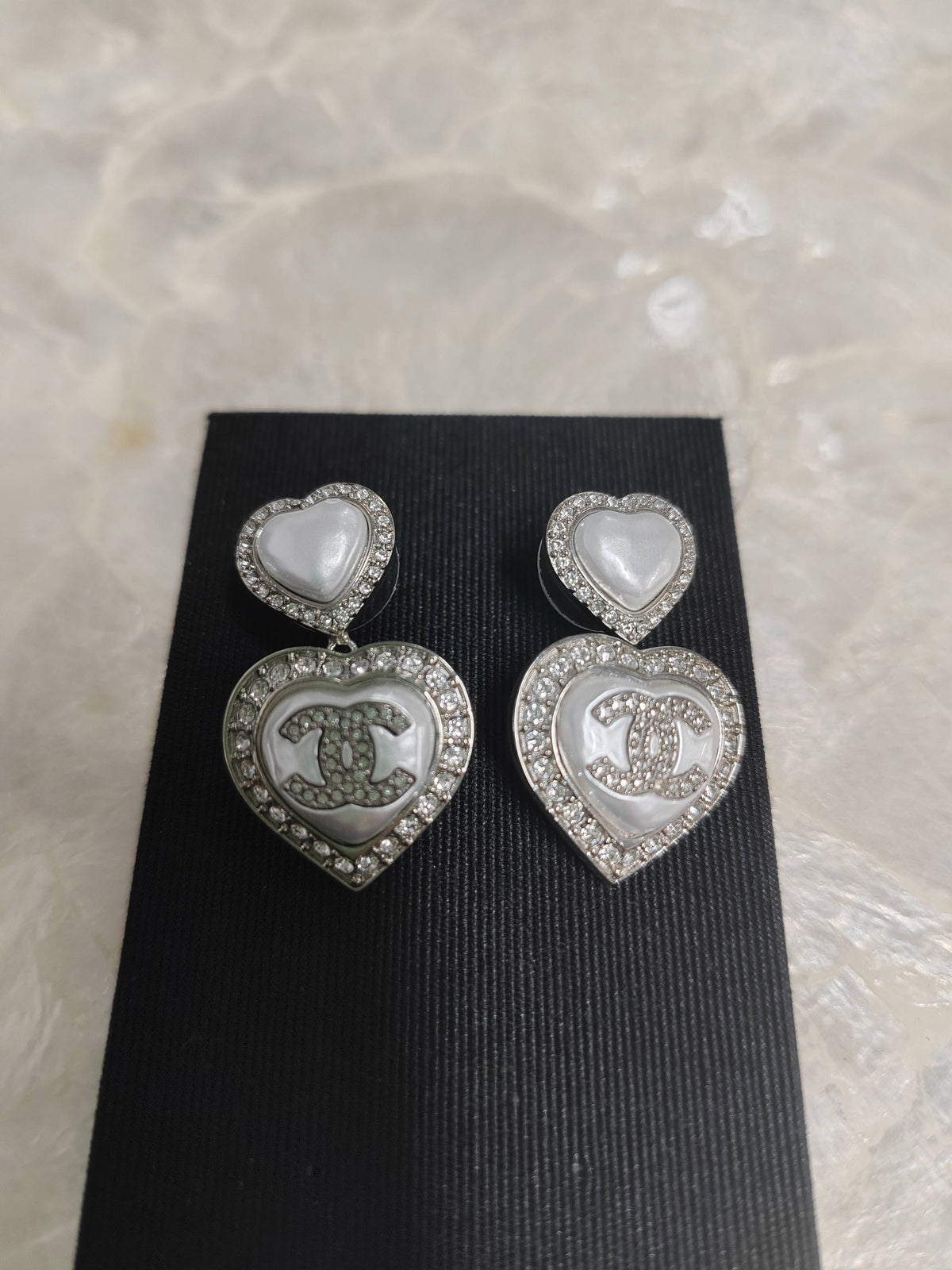 Chanel - Other - Costume metal with imitation pearls and crystal embellishments - Silver