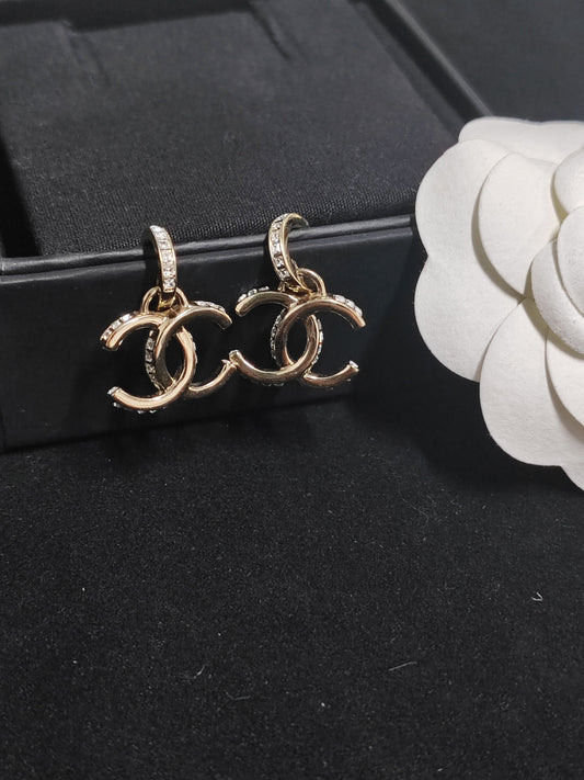Chanel - Other - Crystal - Gold