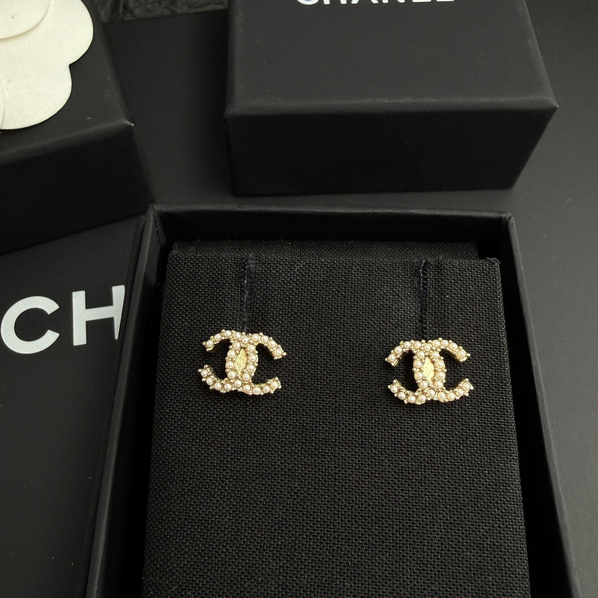 Chanel - Other - Crystal - Gold