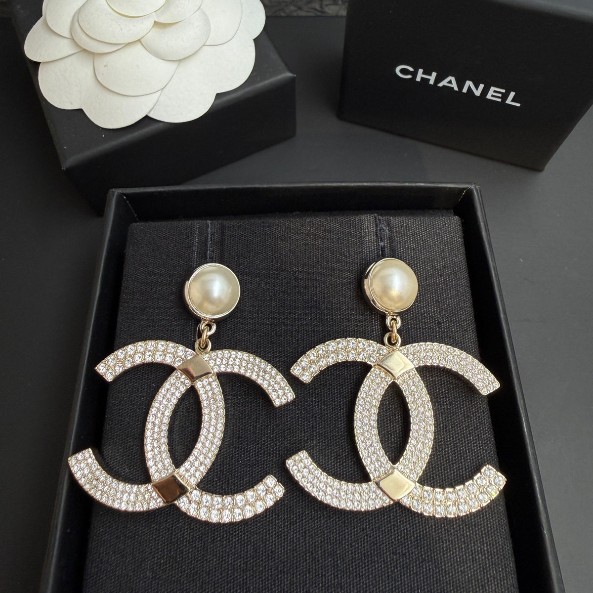 Chanel - Other - Crystal - Gold