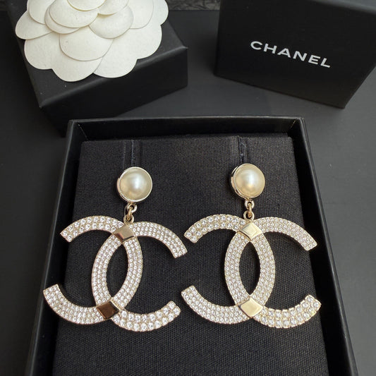 Chanel - Other - Crystal - Gold