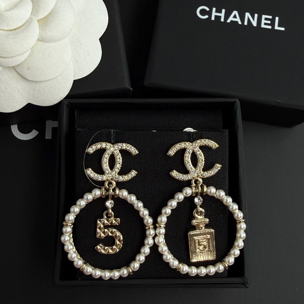 Chanel - Other - Crystal - Gold