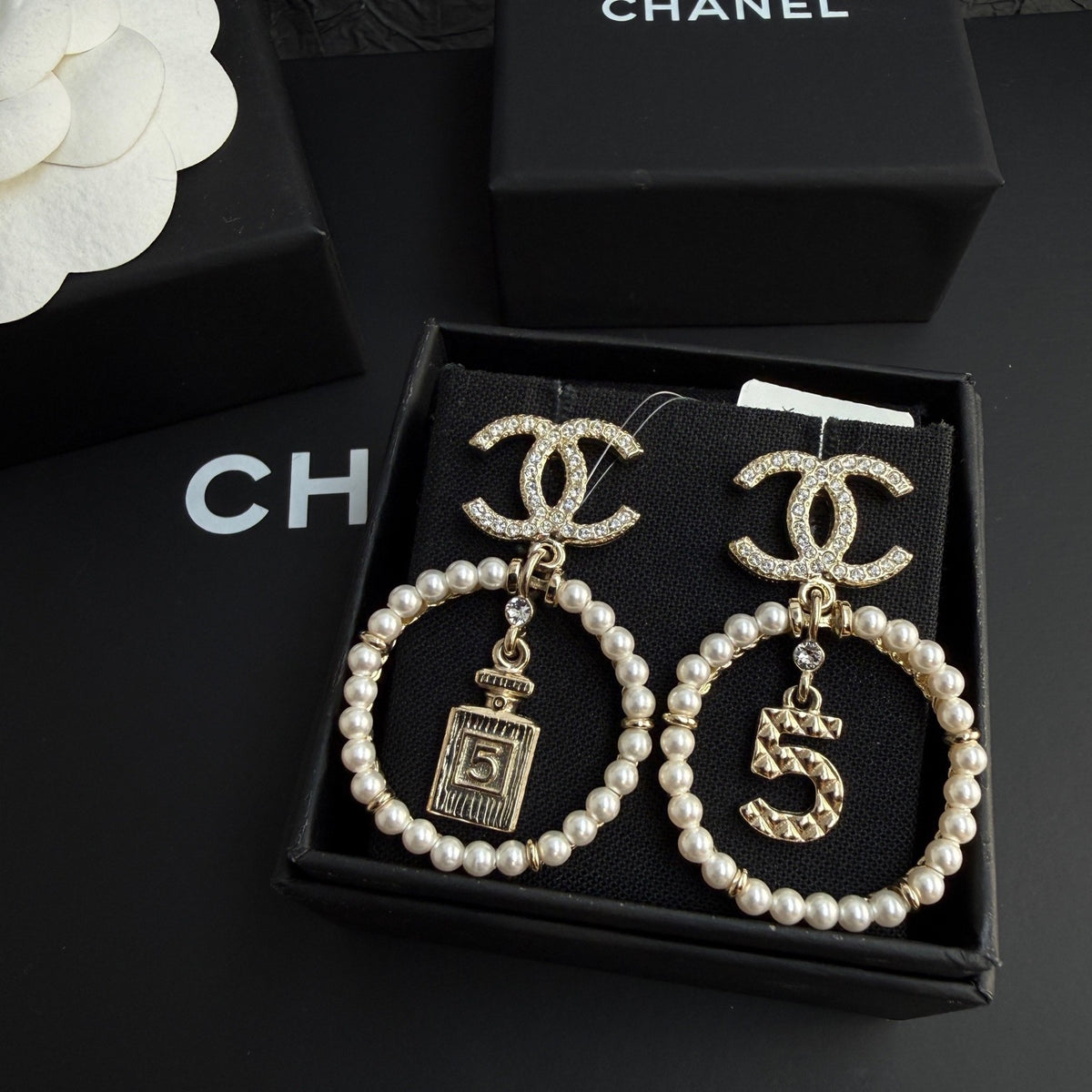 Chanel - Other - Crystal - Gold