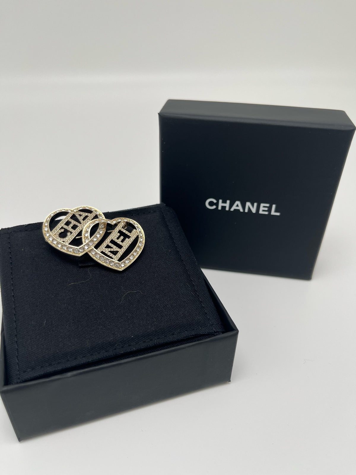 Chanel - Other - Crystal - Gold