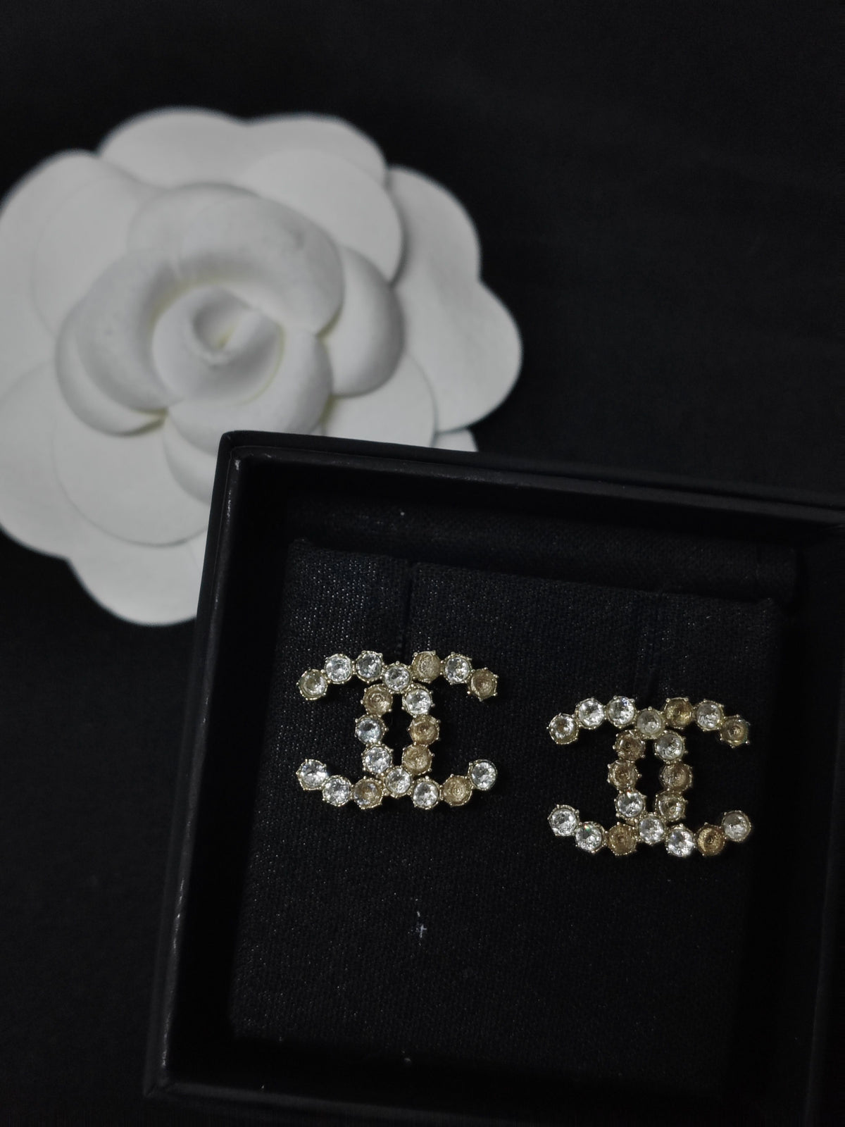Chanel - Other - Crystal - Gold