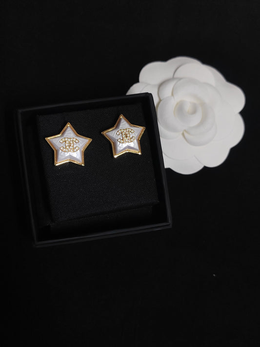 Chanel - Other - Crystal - Gold